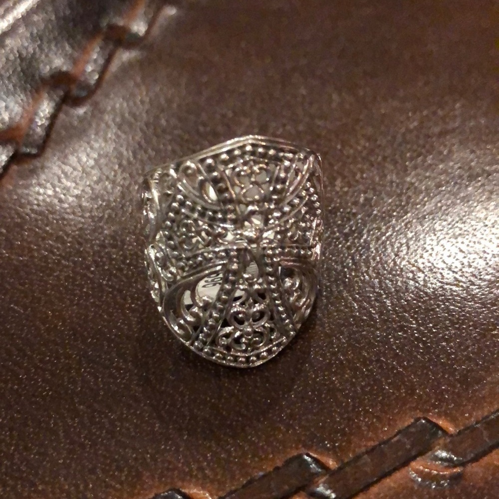 Cross Ring Sterling Silver 925 Size 6 Nwts 45$